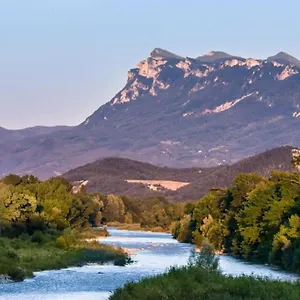  Hébergement de vacances La Maison Bleue